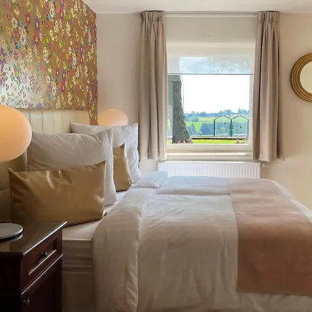 酒店 Boutique Restaurant Hollerather Hof 黑伦塔尔