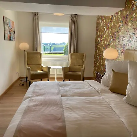 Отель Boutique Restaurant Hollerather Hof 3*