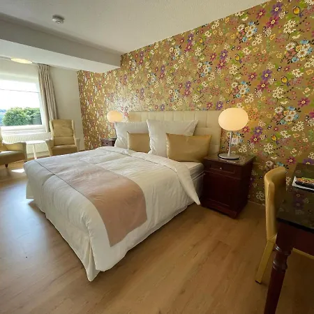 酒店 Boutique Restaurant Hollerather Hof 黑伦塔尔