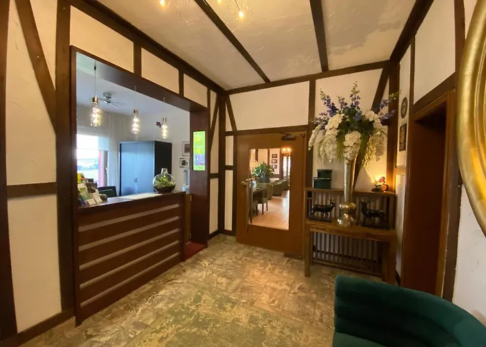 Boutique Restaurant Hollerather Hof 酒店 黑伦塔尔