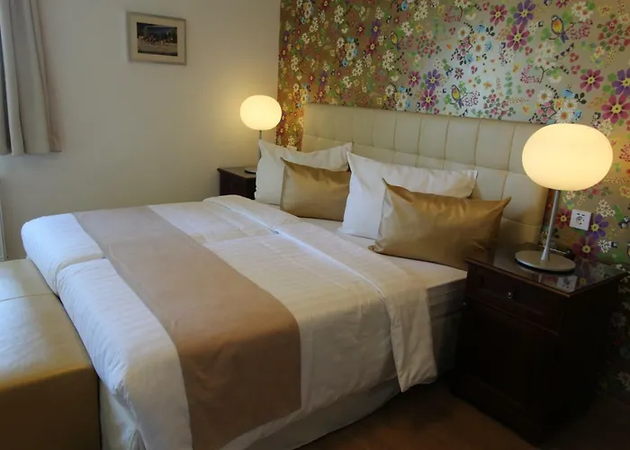 Boutique Restaurant Hollerather Hof 3* 黑伦塔尔